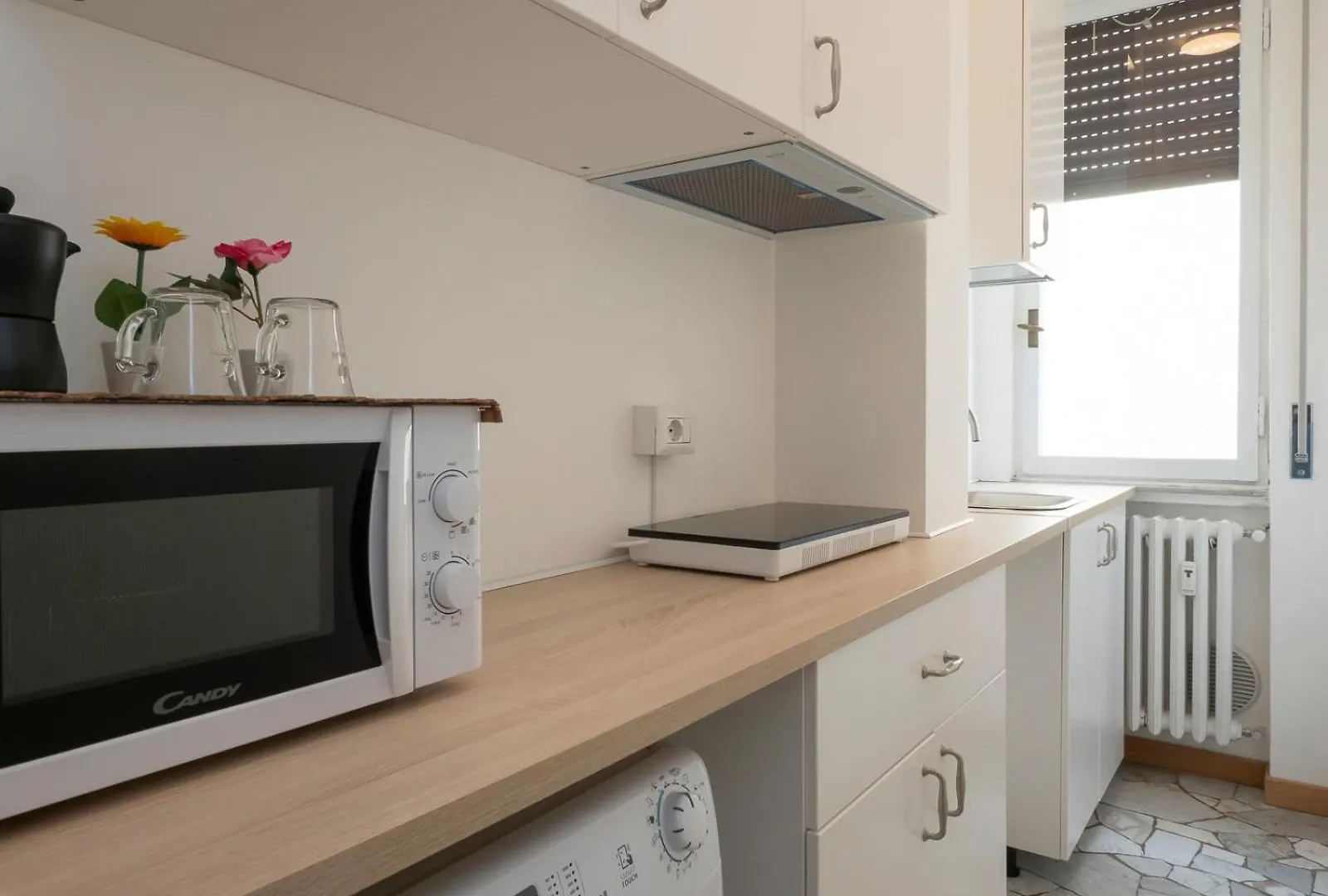 Xenia Apartments - Spacious Two-Room Apt In The Flower District Milánó